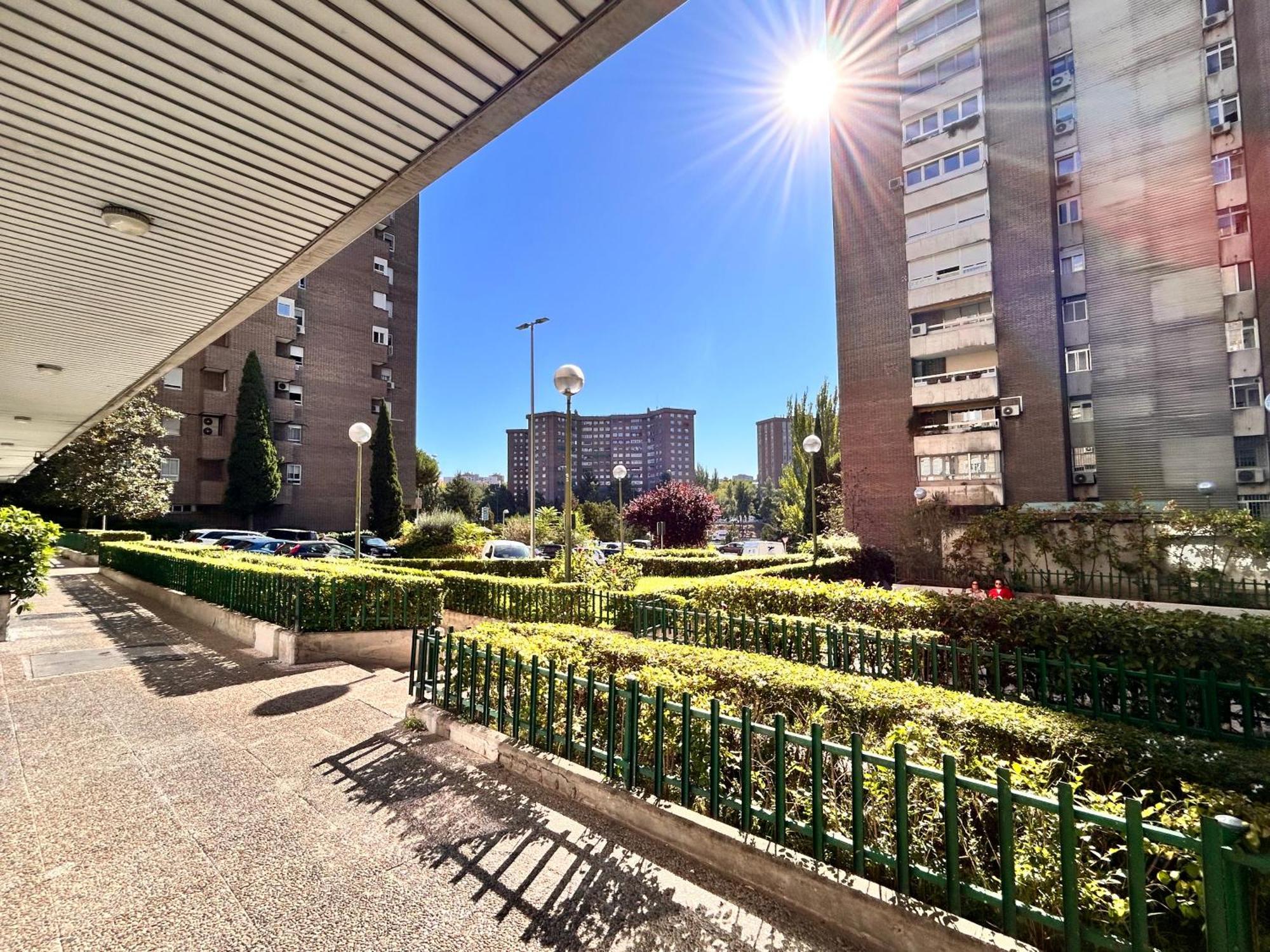 Loft Desing Retiro Apartment Madrid Luaran gambar
